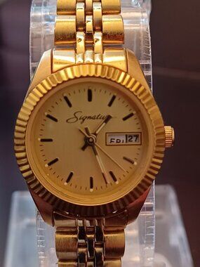 Vintage SHARP SIGNATURE 347245-P Gold Tone Watch w/ Day/Date Display WORKS!